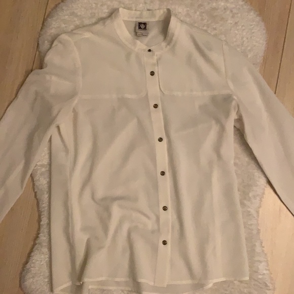 Anne Klein button up - Picture 2 of 3